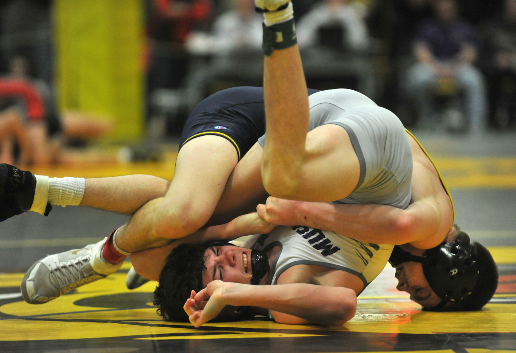 021520-qc-spt-3A-dist-wrestle-617